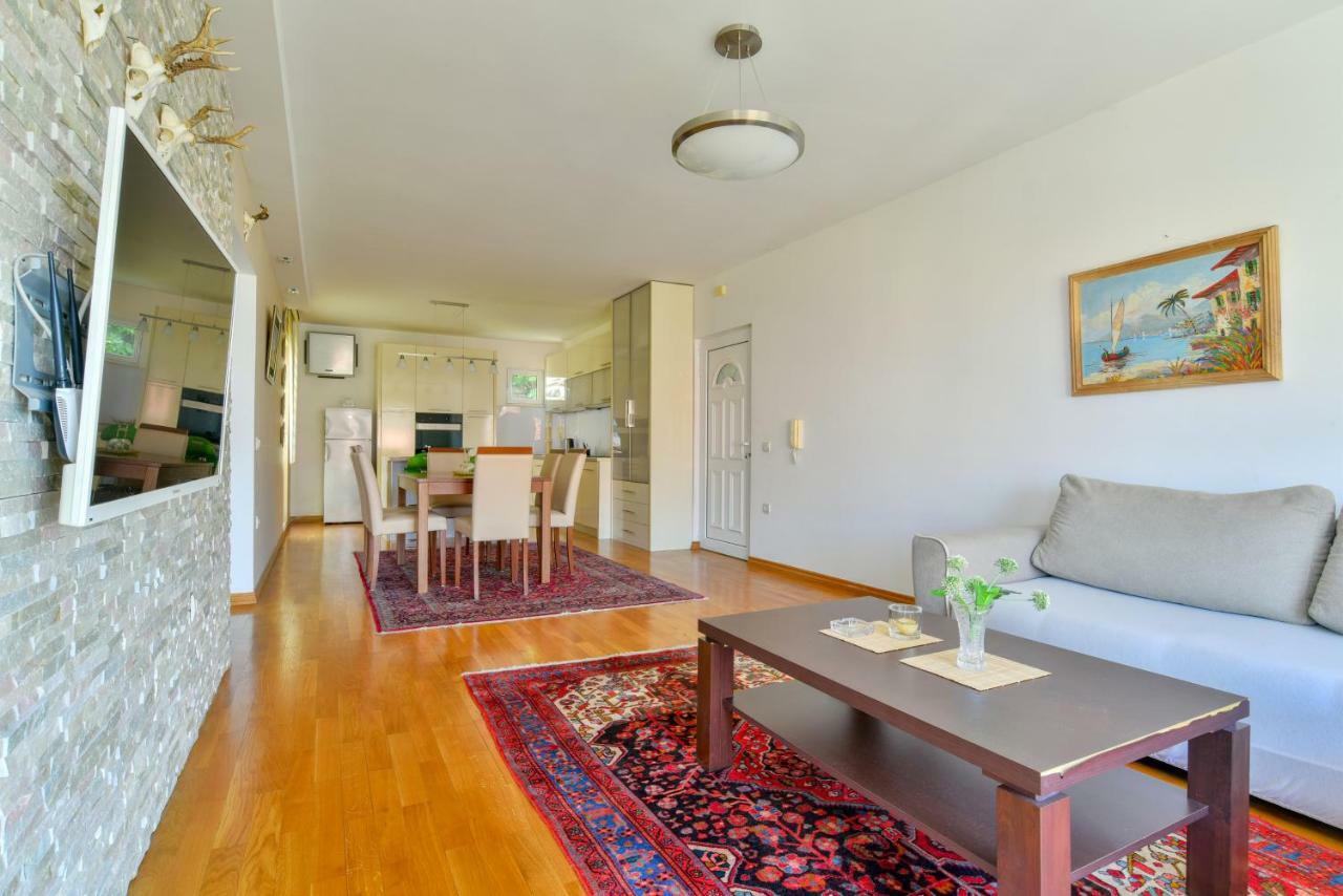 Lux Apartman Sofia Sveti Stefan Exterior foto