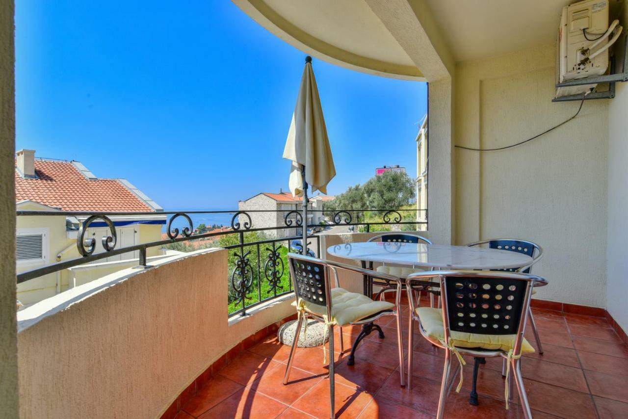 Ferienwohnung Lux Apartman Sofia Sveti Stefan Exterior foto