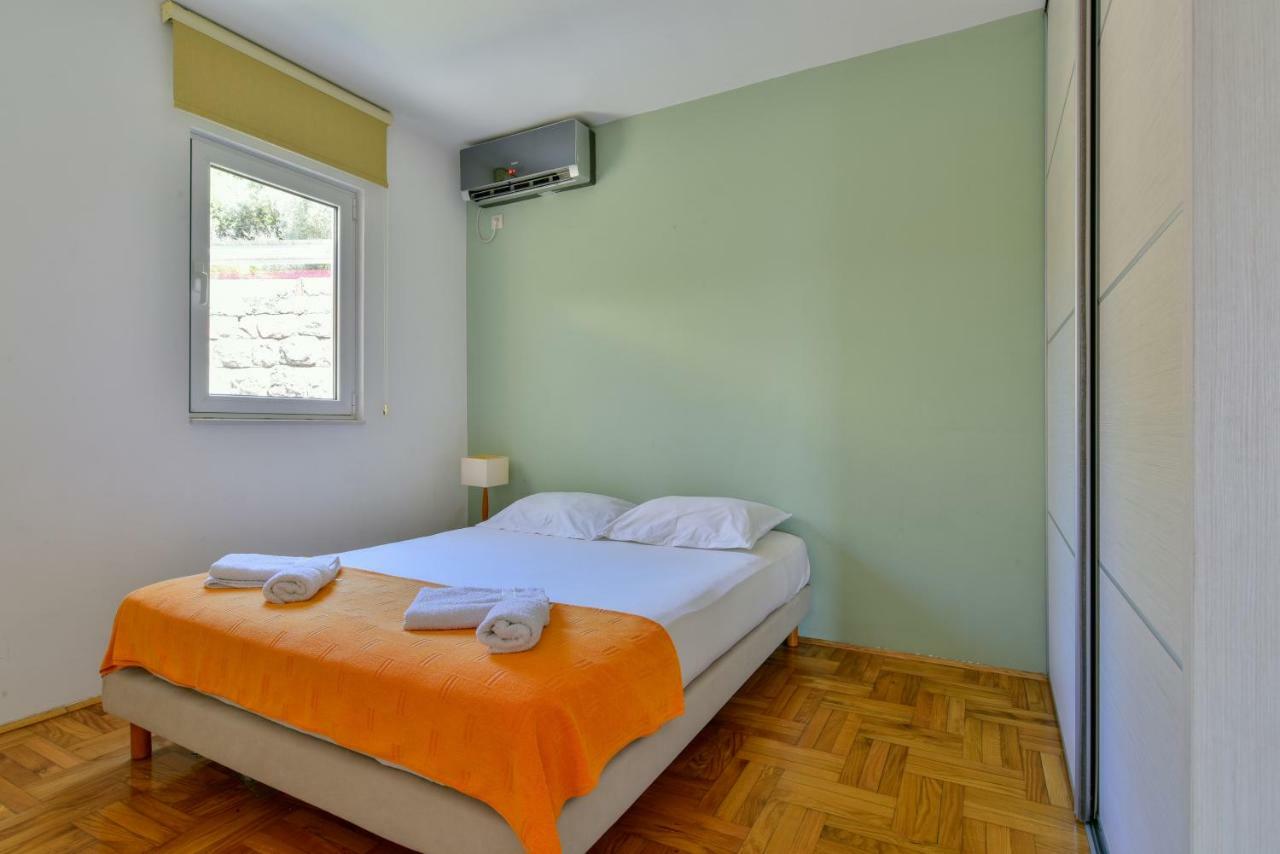Lux Apartman Sofia Sveti Stefan Exterior foto